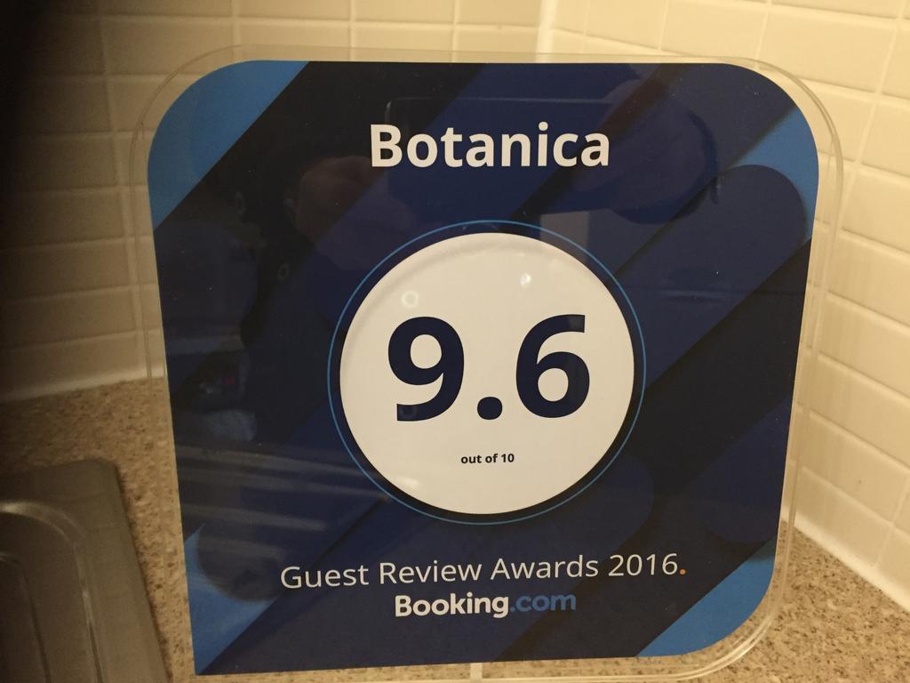 Botanica Apartment *
